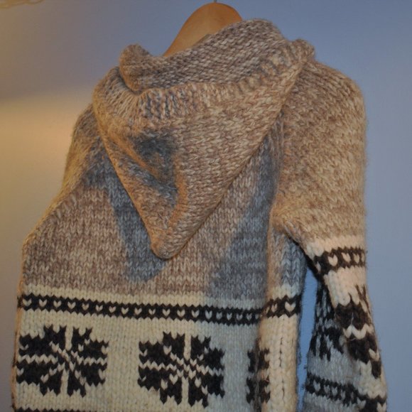 COWICHAN HAND KNIT WOOL WINTER HOODIE PULLOVER Sweater SnowFlakes COAT XS-S - Picture 4 of 4